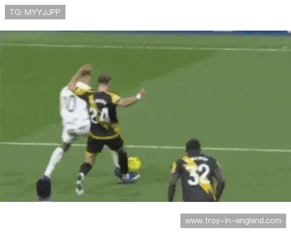 V站足球官网最新赛事资讯全面解析助你掌握足球动态